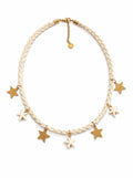 Estrellas blancas y doradas